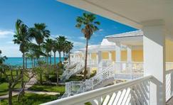 Bahamas Radisson resort room